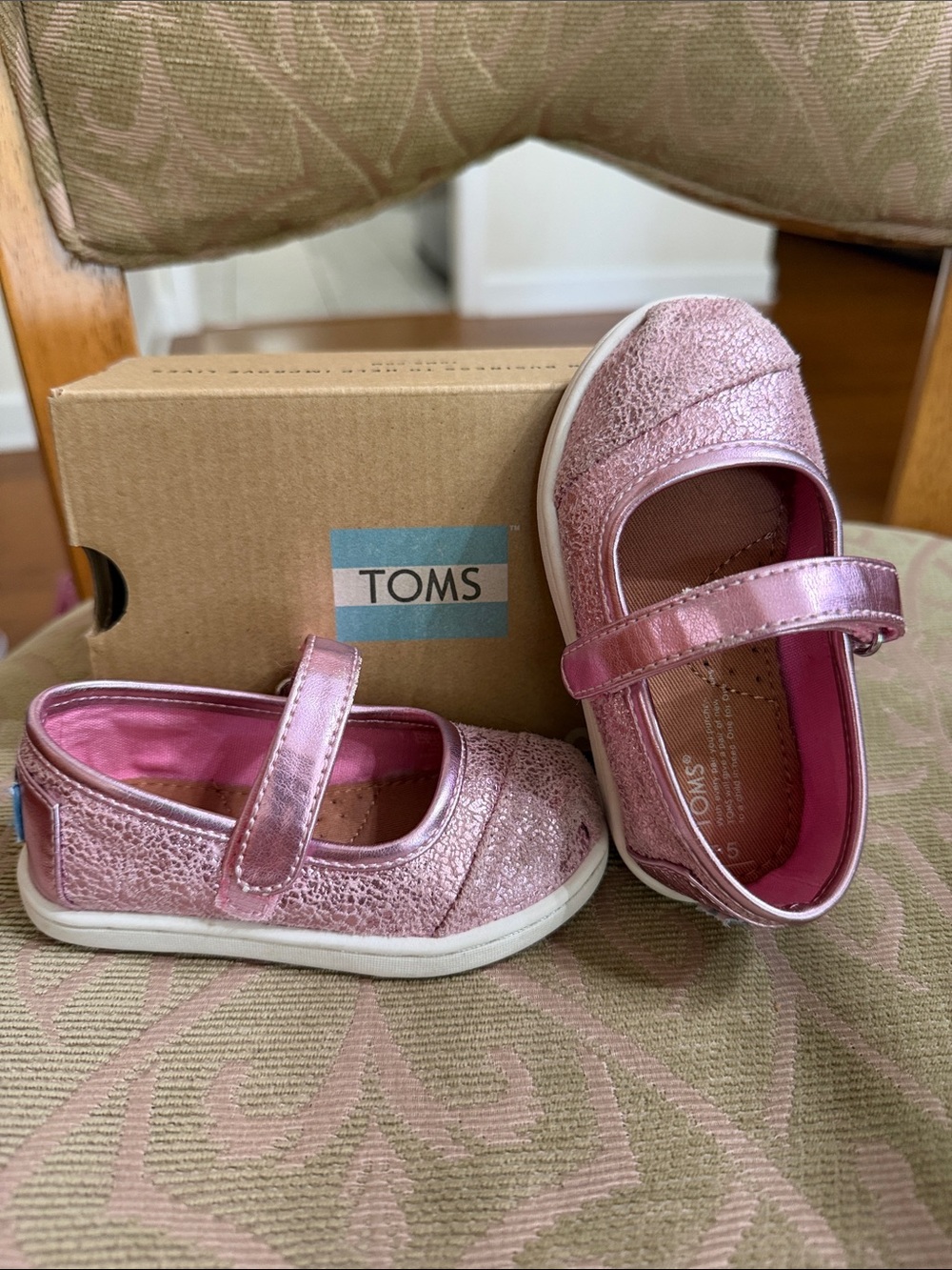 Sz 5 Tiny Toms Pink Metallic Foil